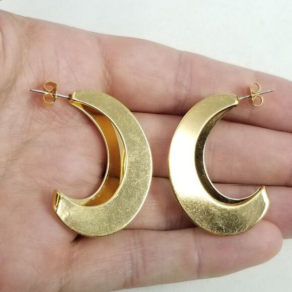 Vintage Gold Tone C Shape Hoop Earrings, Folded Over, Retro 80s 90s Estate - Picture 3 of 5